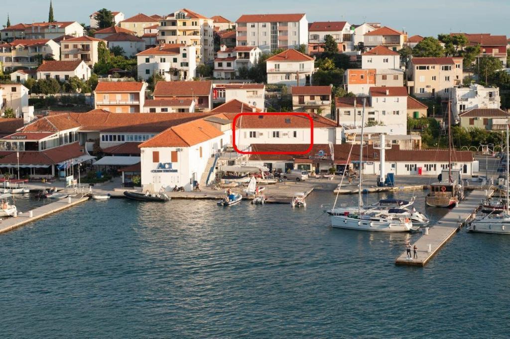 Hostel Marina Trogir Exterior foto